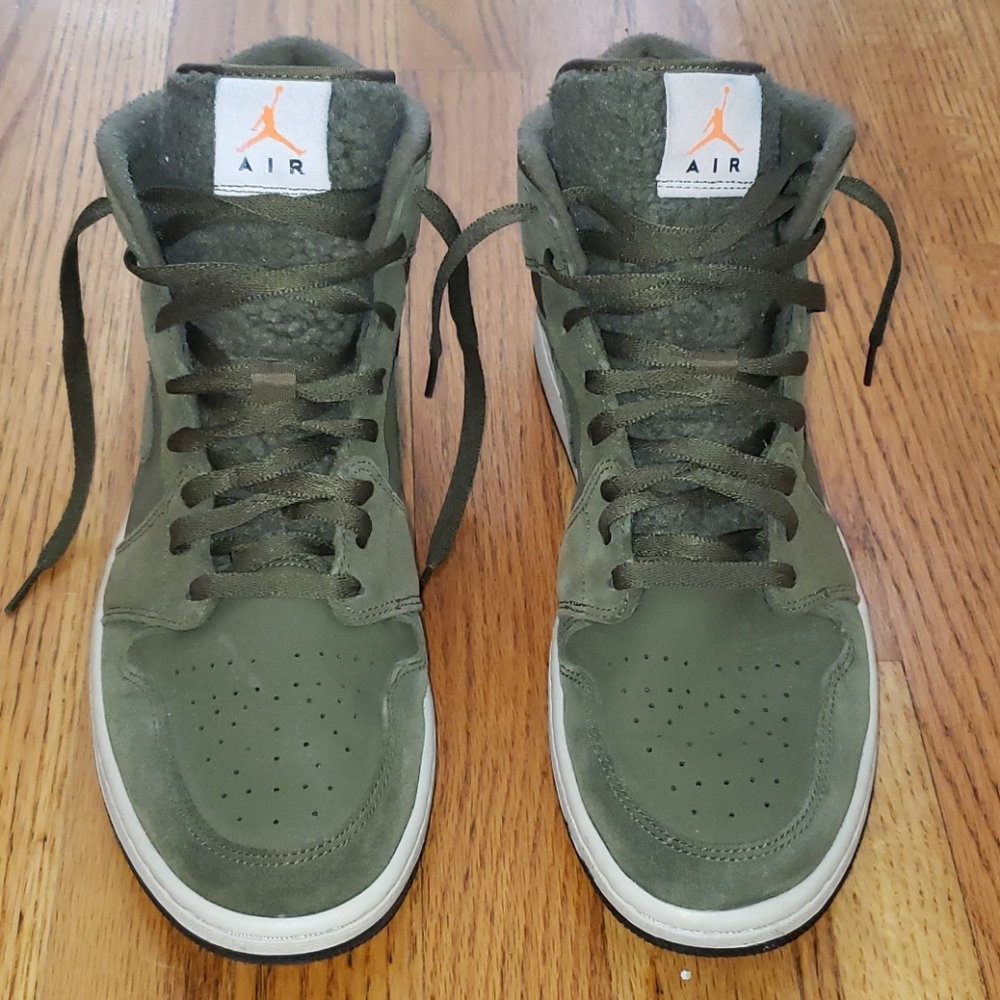 AIR JORDAN 1 RETRO MID 'OLIVE CANVAS'